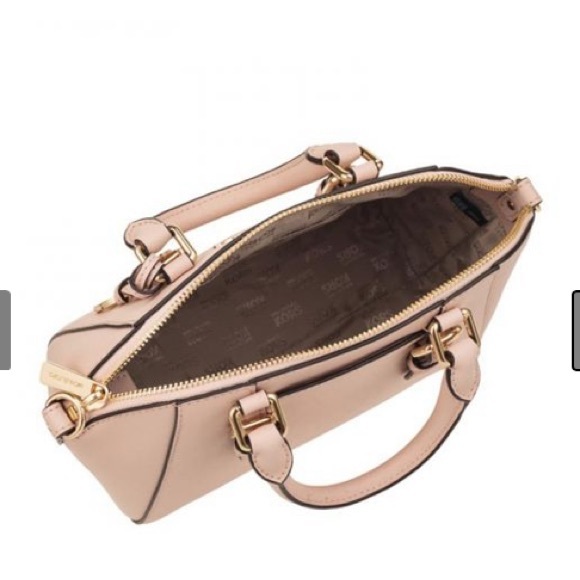 MICHAEL KORS CIARA 35S8GC6M2L MEDIUM MESSENGER LEATHER BAG IN POWDER BLU… - Picture 4 of 16